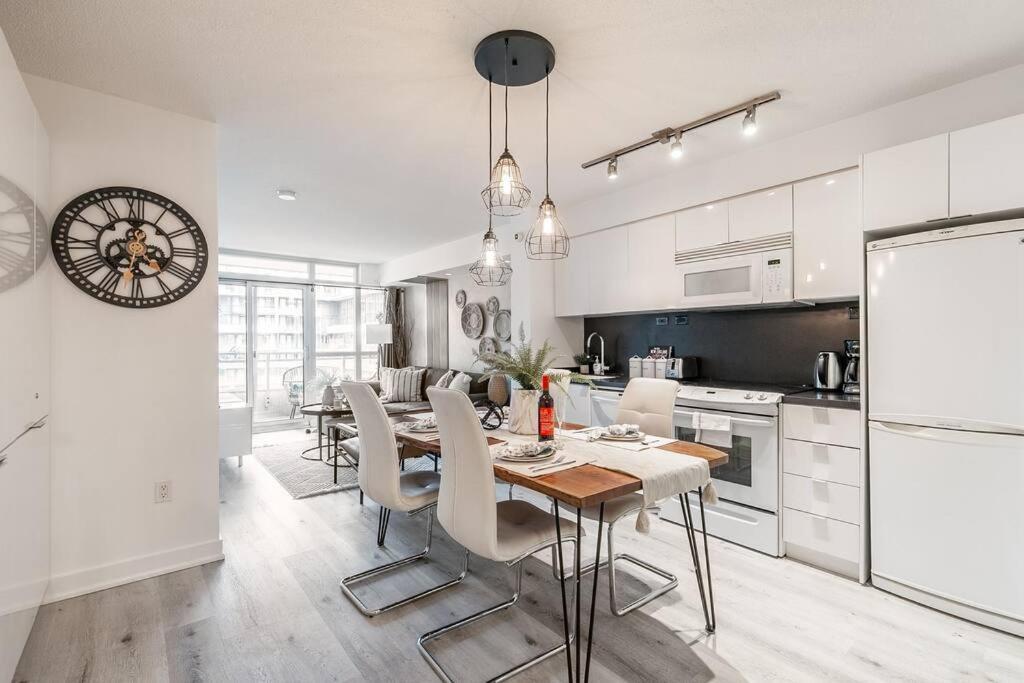 Luxury Suite Downtown Toronto Near Cn Tower מראה חיצוני תמונה