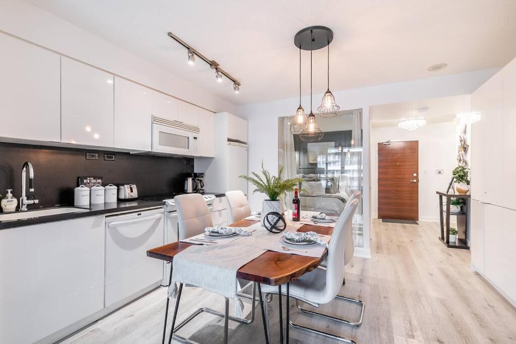 Luxury Suite Downtown Toronto Near Cn Tower מראה חיצוני תמונה